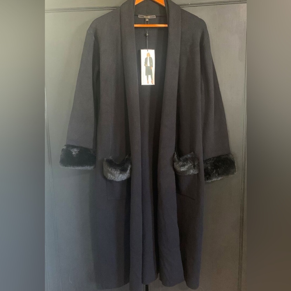Maxsport Coat with Black Faux Fur Cuffs and Pockets
